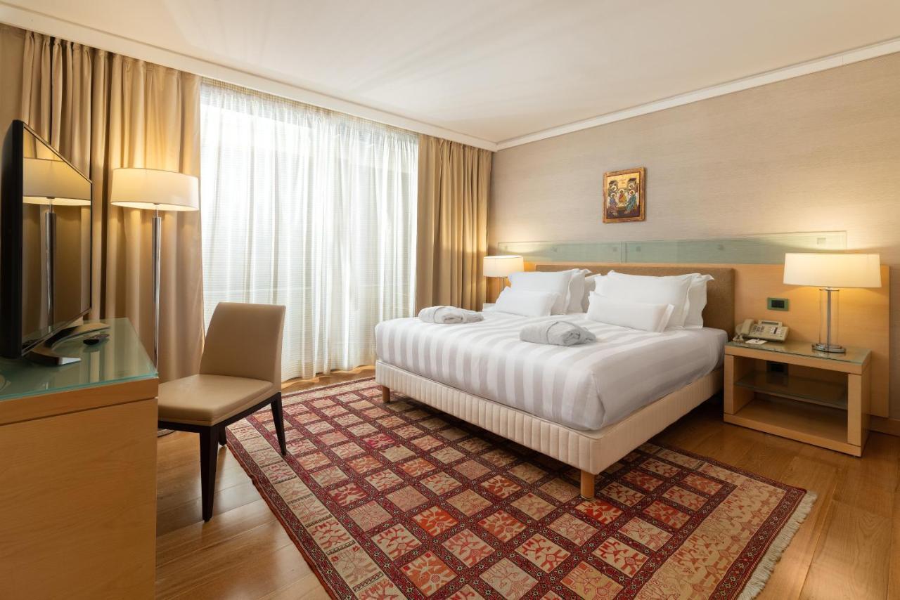 Abav2 Suites By Rodos Palace Resort *